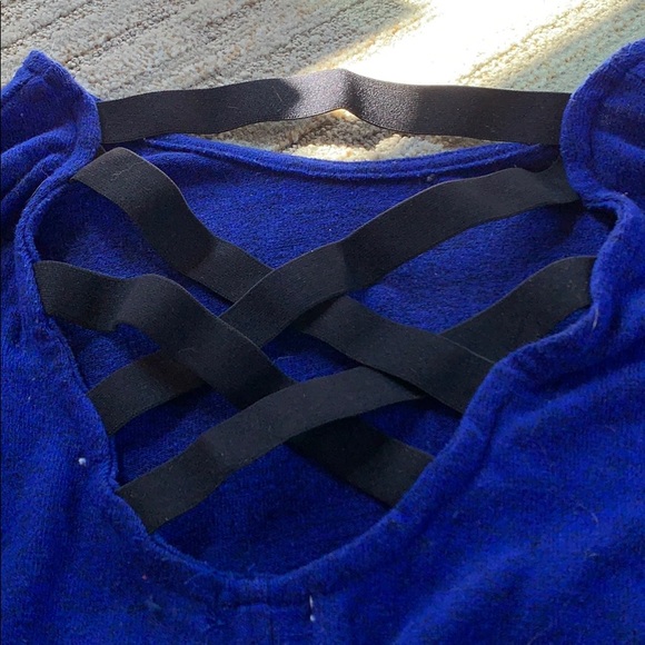 Long sleeve sweater. - Picture 2 of 3